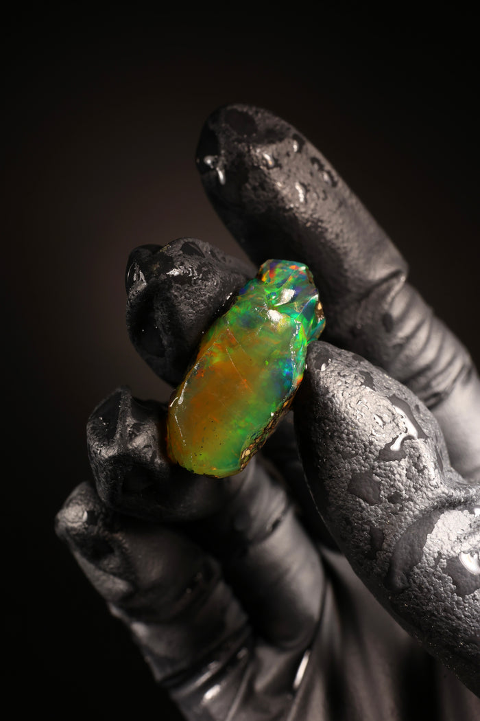 3.88g Rough Ethiopian Welo Specimen Opal