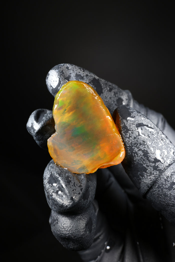 8.59g Rough Ethiopian Welo Specimen Opal