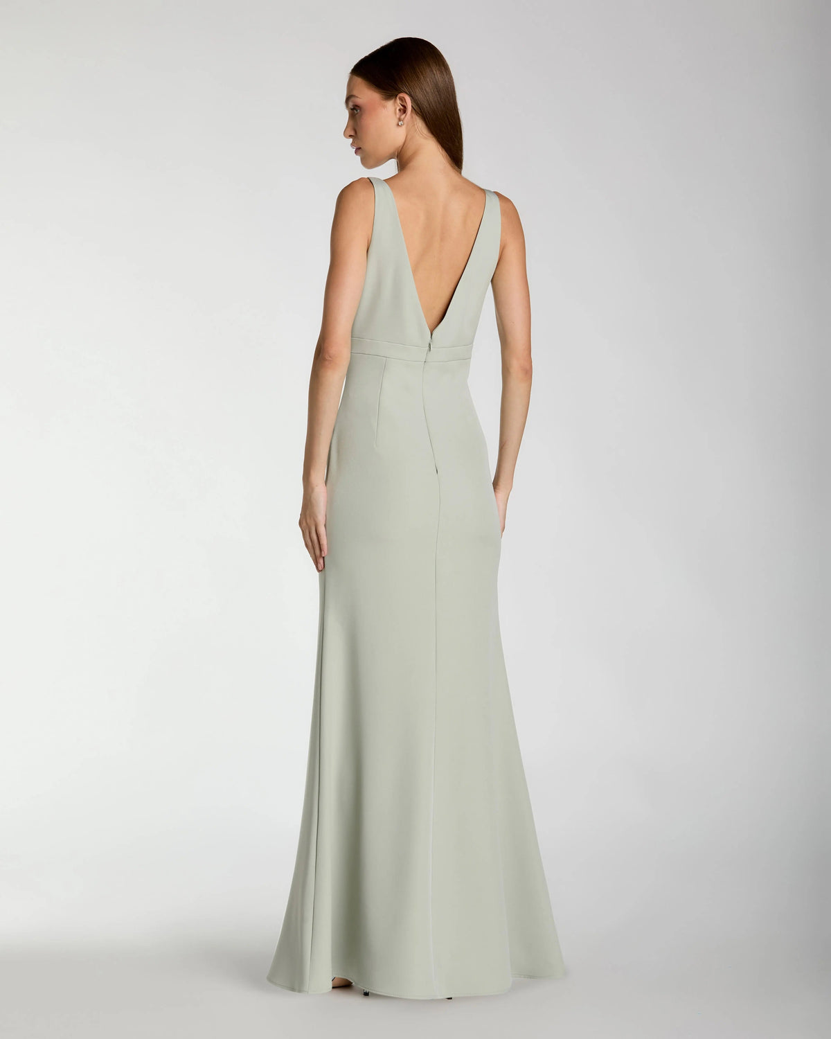 Petite Green Crepe V-Neck Mermaid Gown with Bow
