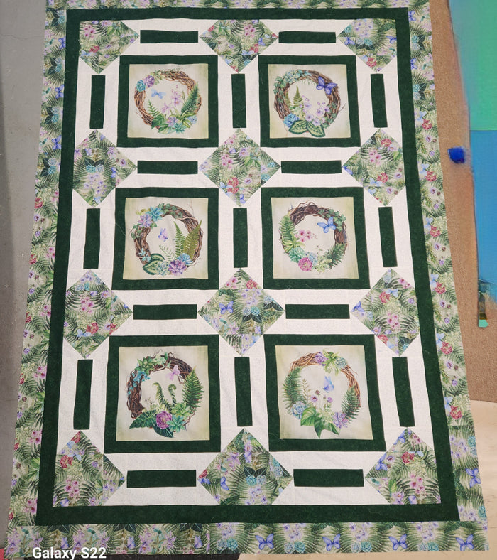 Kit, Springtime Wreaths "throw" quilt top