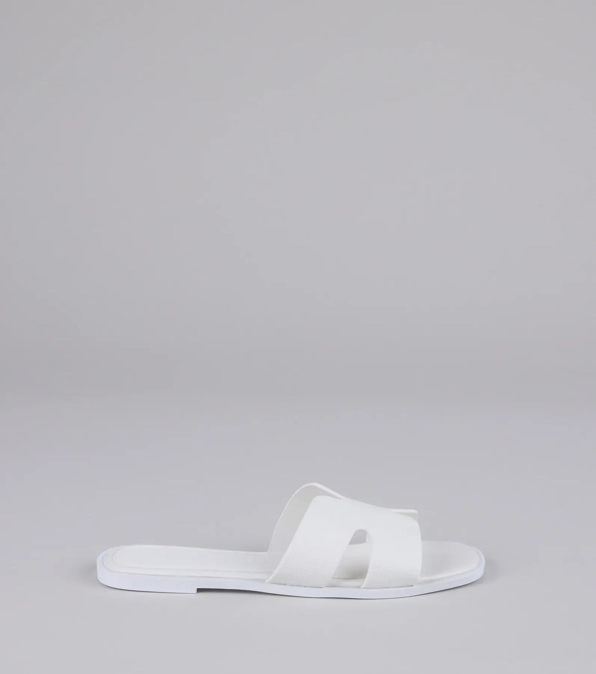 Everyday Chic Cutout Sandals