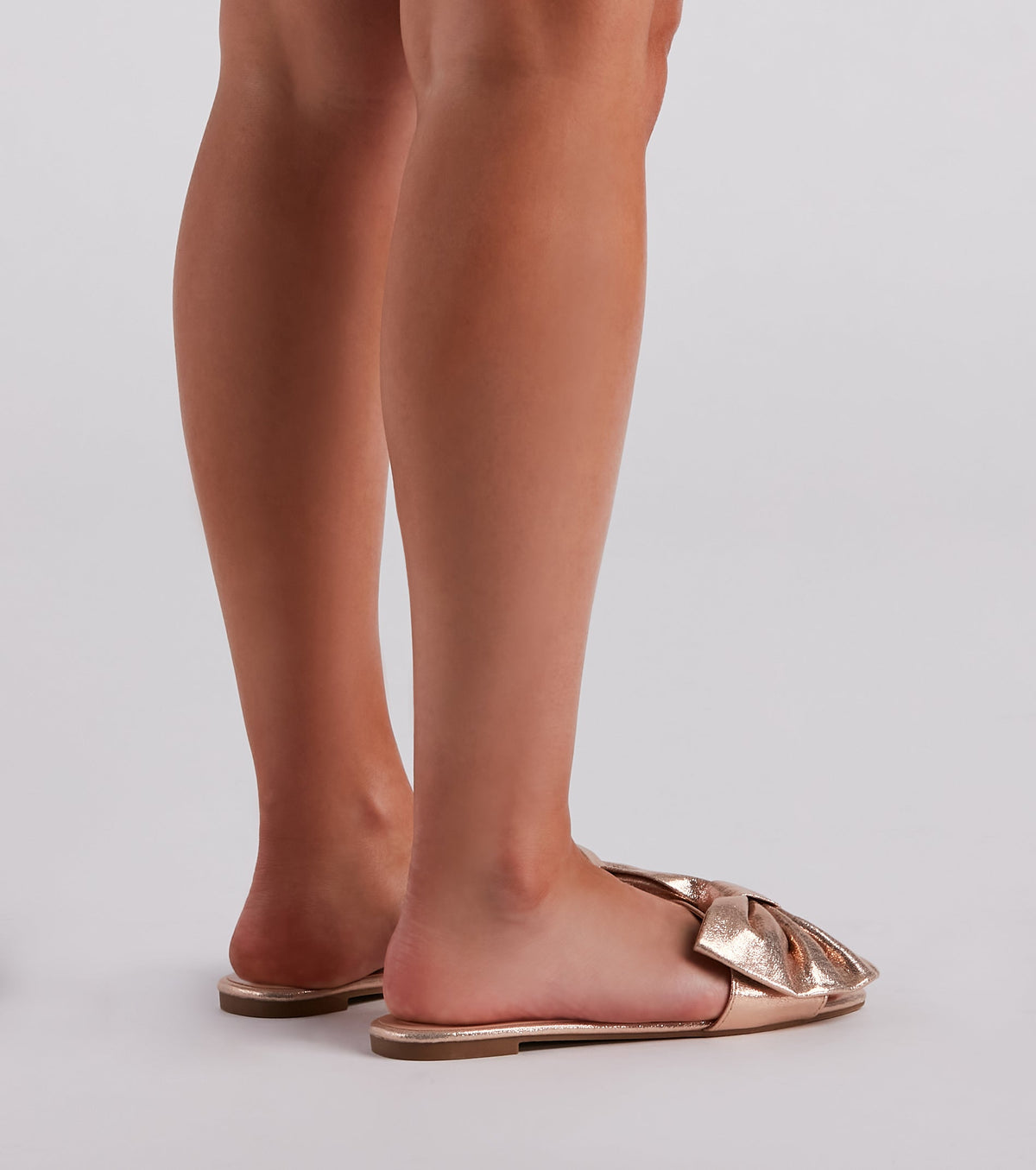 Can't Stop This Shine Metallic Bow Sandals