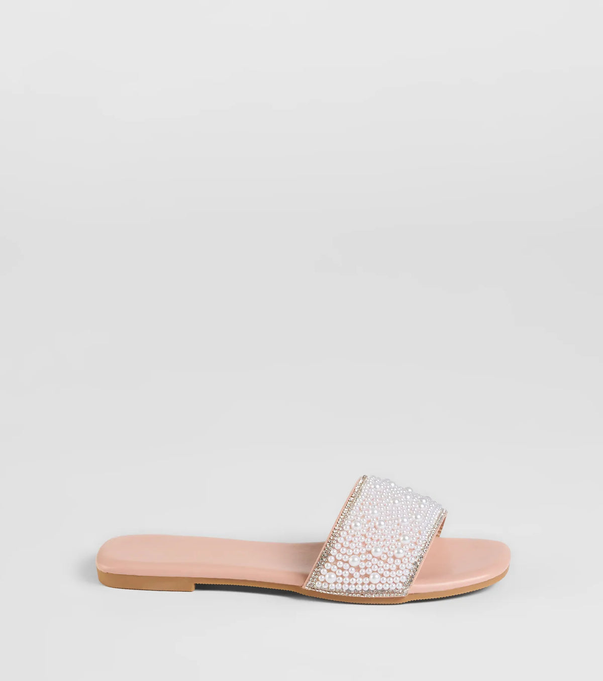 Ever So Chic Rhinestone Pearl Sandals