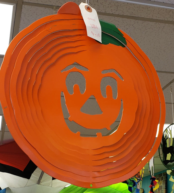 11" Metal Pumpkin Spinner