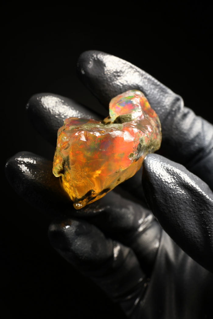 17.90g Rough Ethiopian Welo Specimen Opal