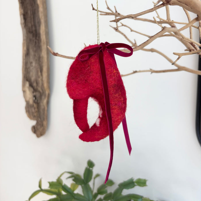 2.20.27 Needle Felted Lobster Claws with Michelle Provencal