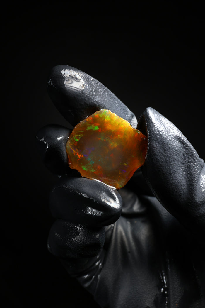4.58g Rough Ethiopian Welo Specimen Opal