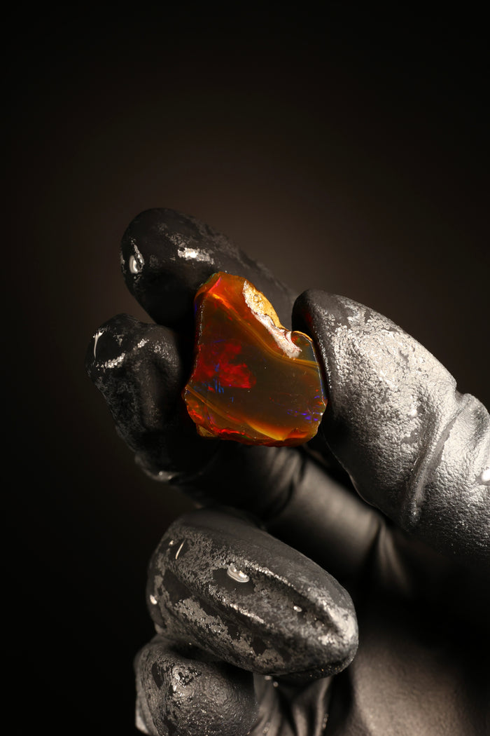 4.72g Rough Ethiopian Welo Specimen Opal