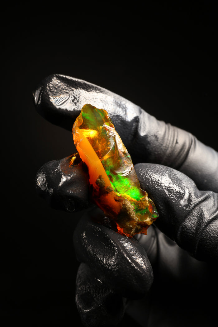 5.51g Rough Ethiopian Welo Specimen Opal