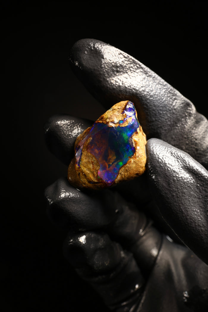 6.89g Rough Ethiopian Welo Specimen Opal