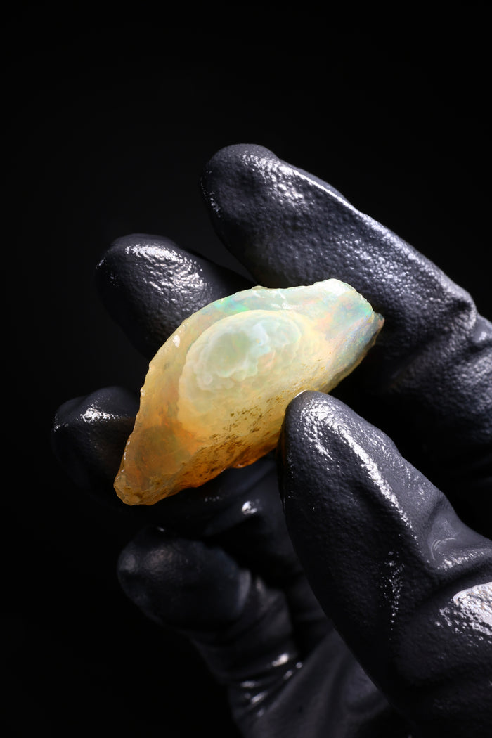 8.82g Rough Ethiopian Welo Specimen Opal
