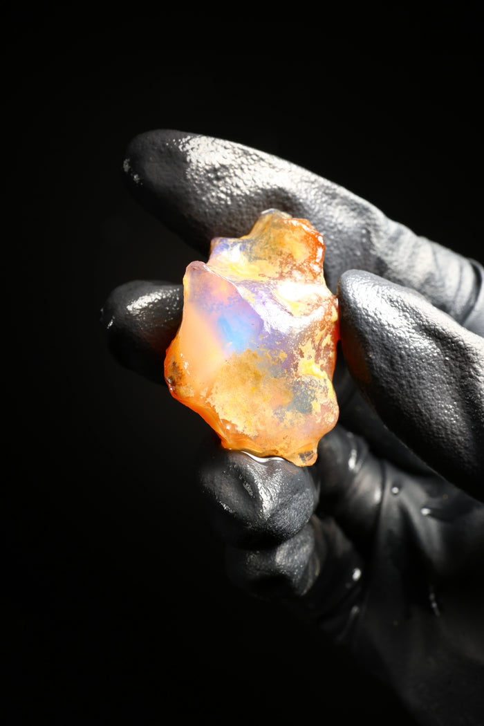 9.50g Rough Ethiopian Welo Specimen Opal
