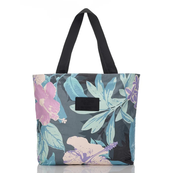 ALOHA PAU HANA DAY TRIPPER