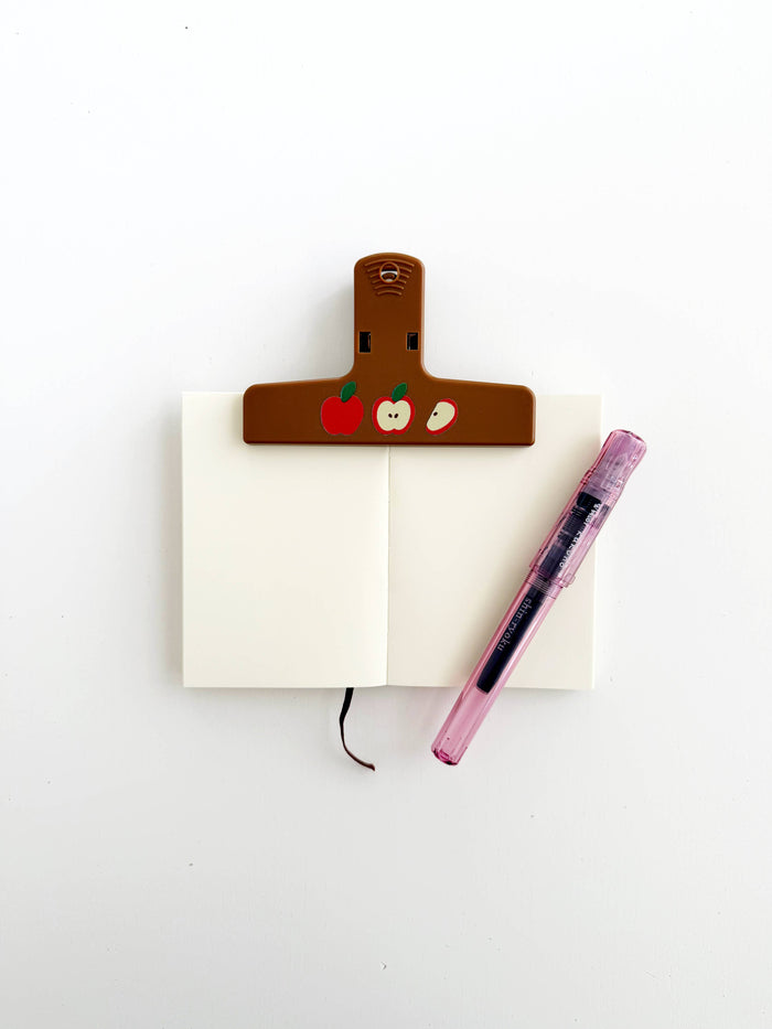 Apples Journal Clip