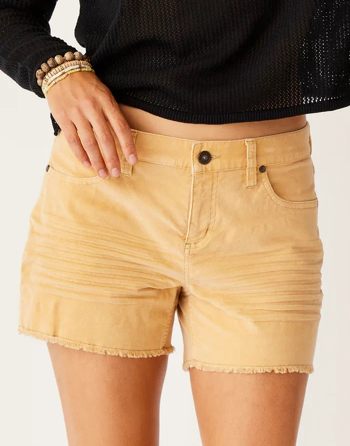 CARVE DESIGNS OAHU BUTTER WOMANS SHORT 4"