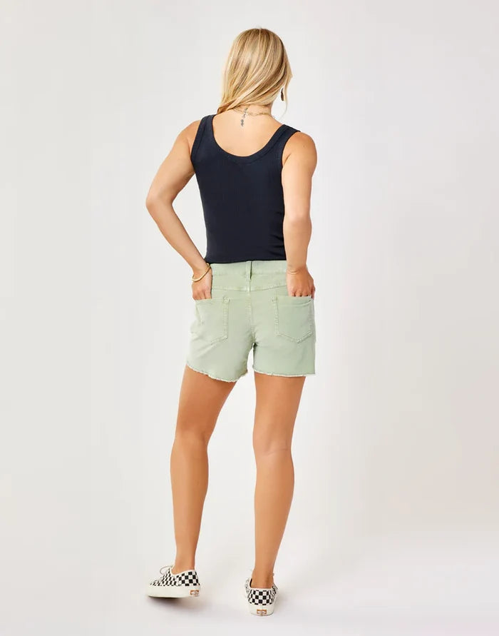 CARVE DESIGNS OAHU BUTTER WOMANS SHORT 4"