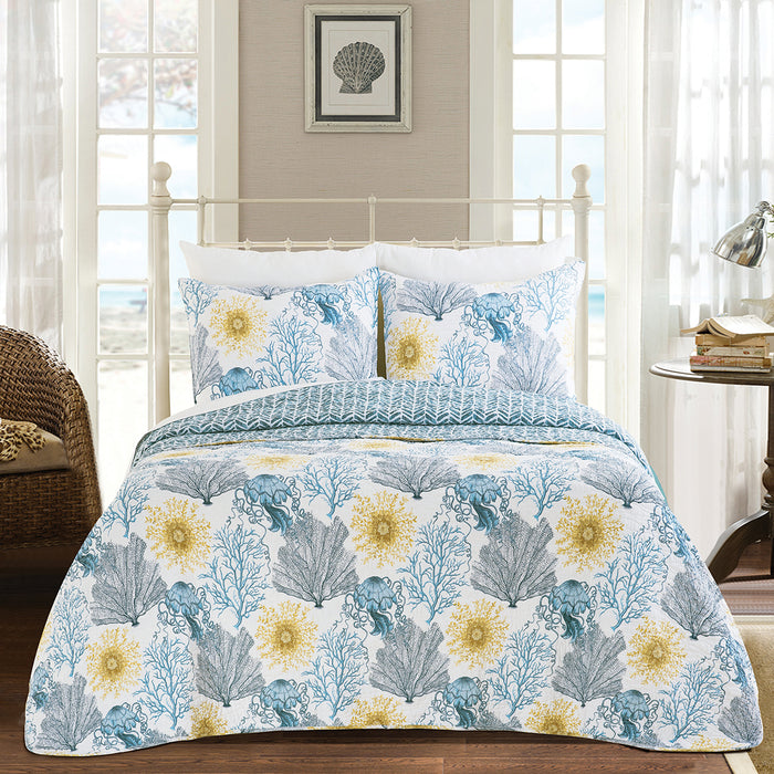 A Monterey Mist Bedspread.