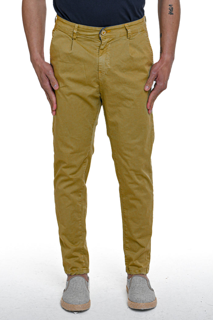 Pantaloni carrot New Private Raso nespola SS26
