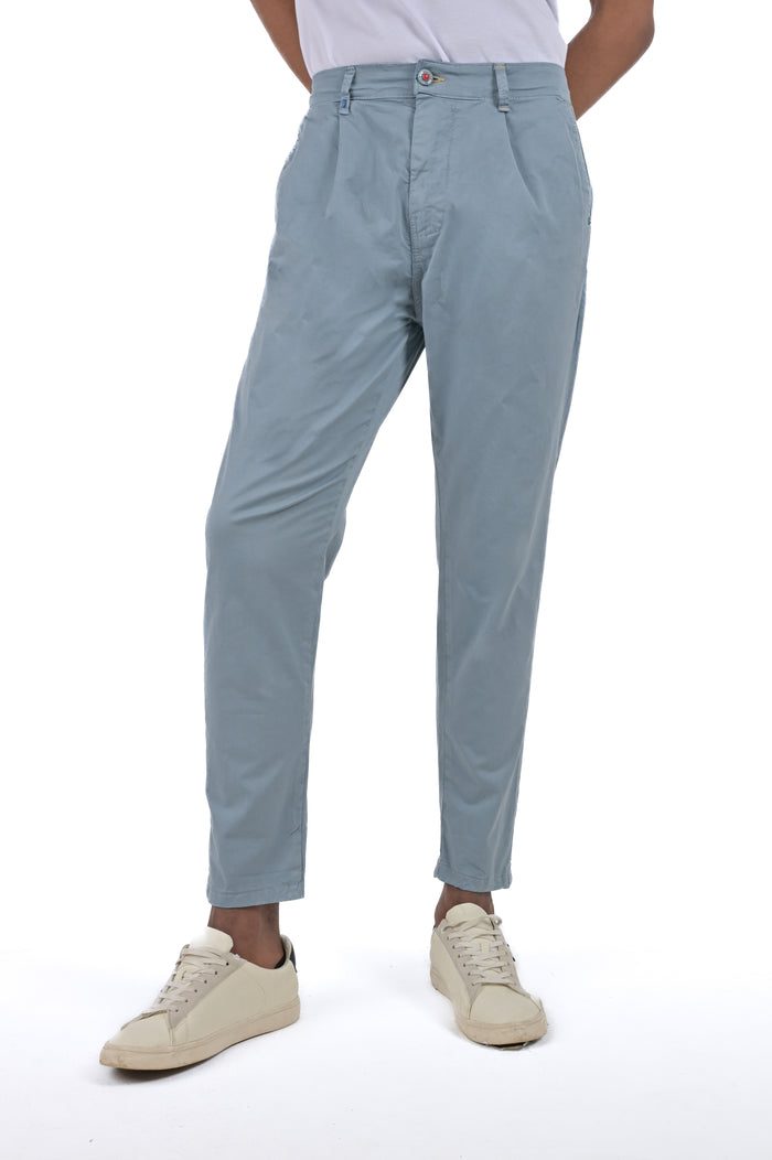 Pantaloni carrot New Private zucchero SS26