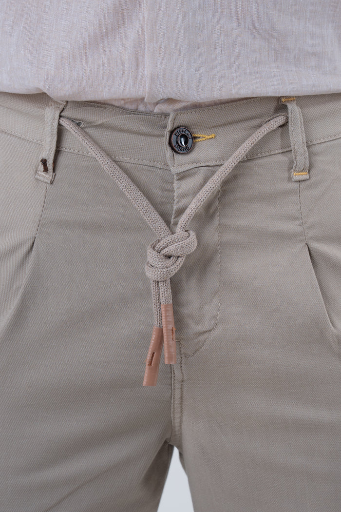 Pantaloni in cotone regular Different Open SS25