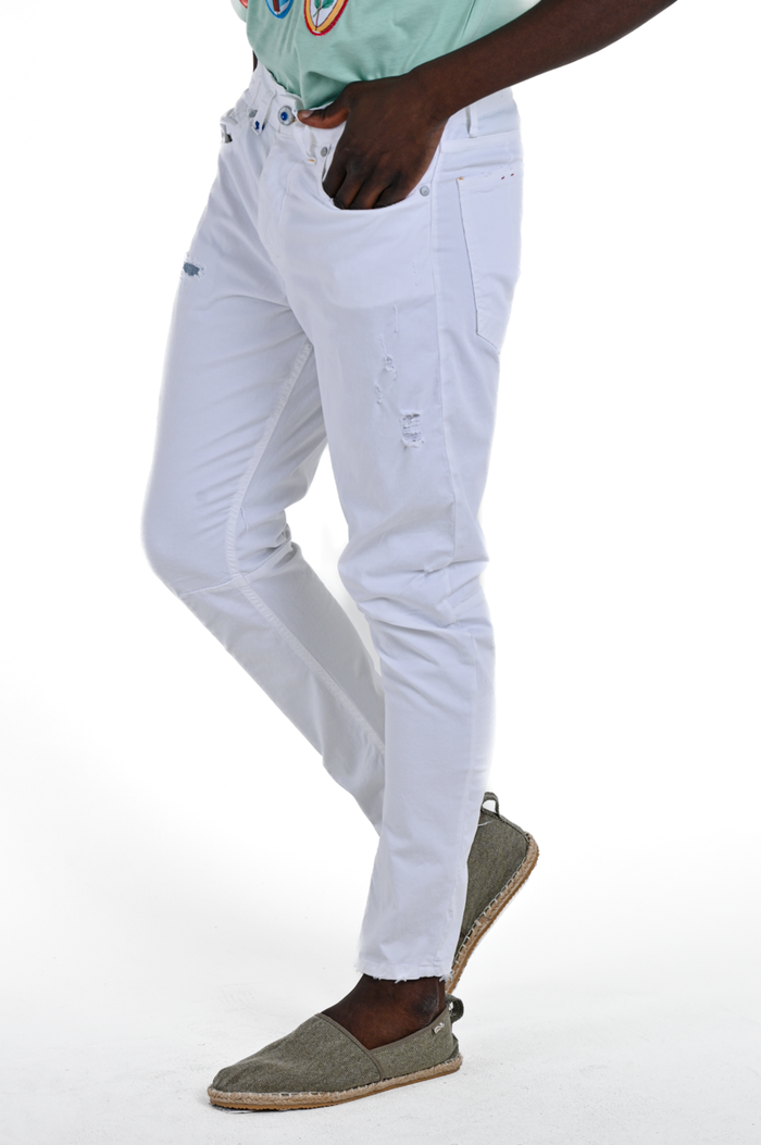 42 / Bianco