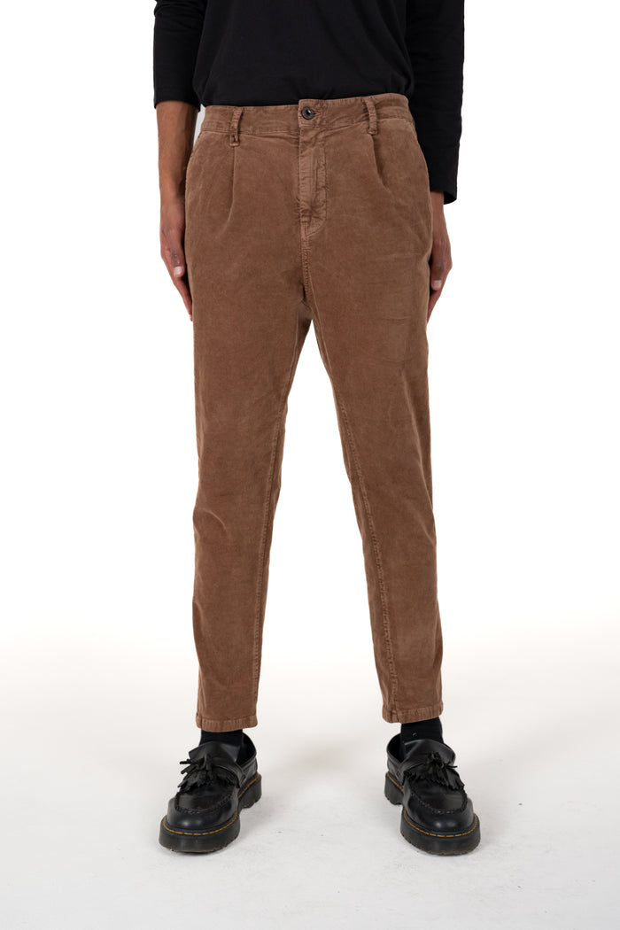 Pantaloni in Velluto carrot New Private FW26