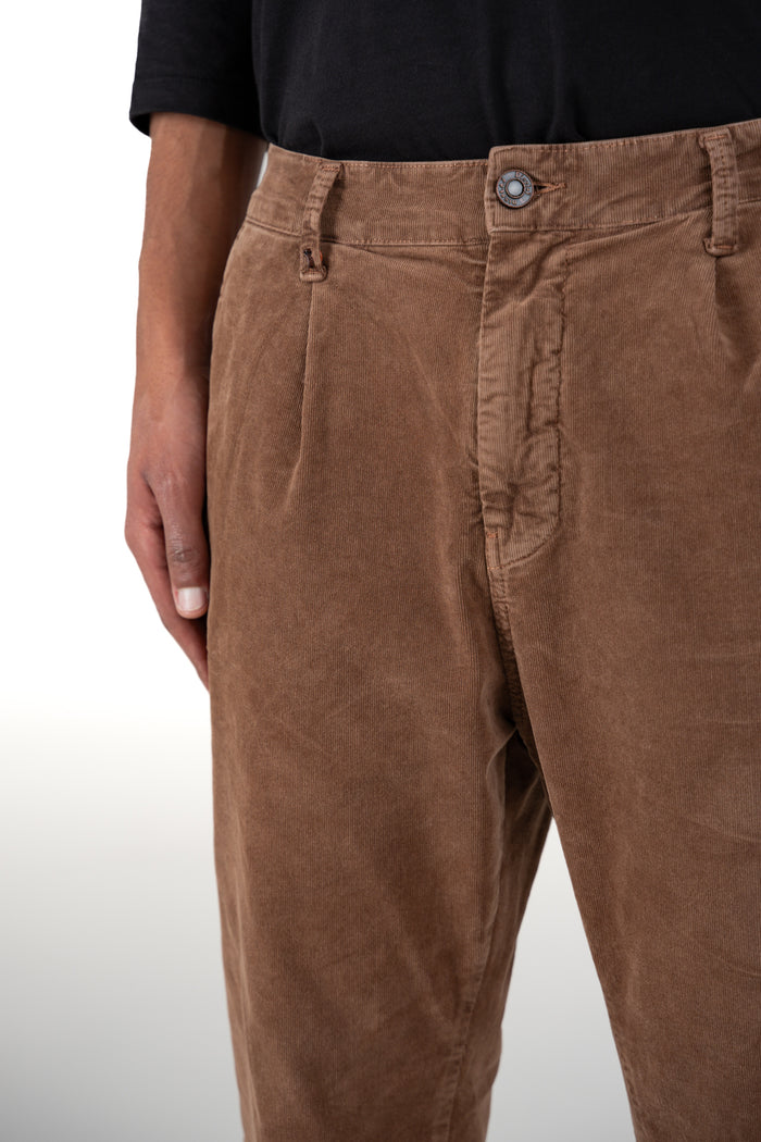 Pantaloni in Velluto carrot New Private FW26