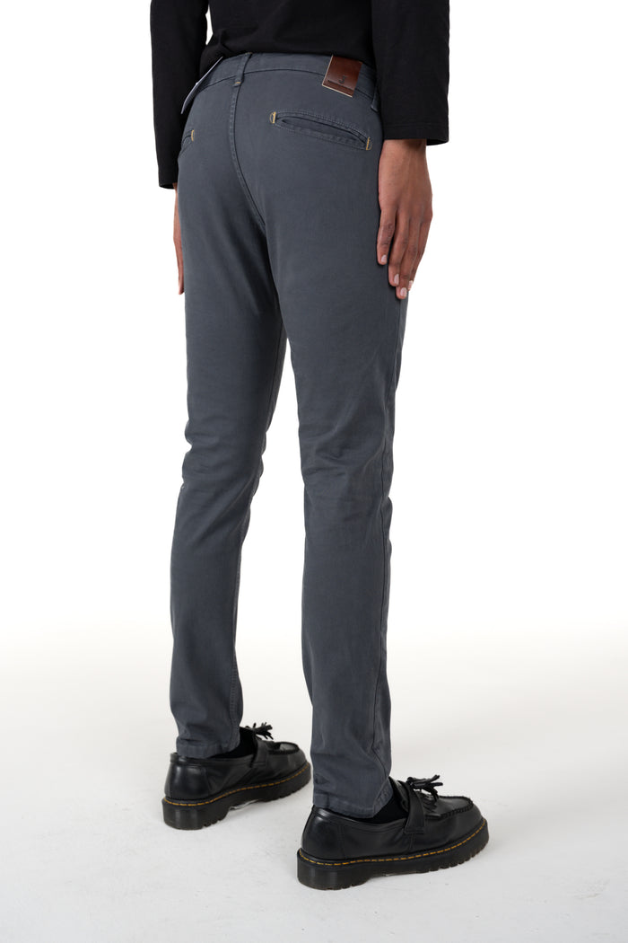 Pantaloni slim Kinos FW26