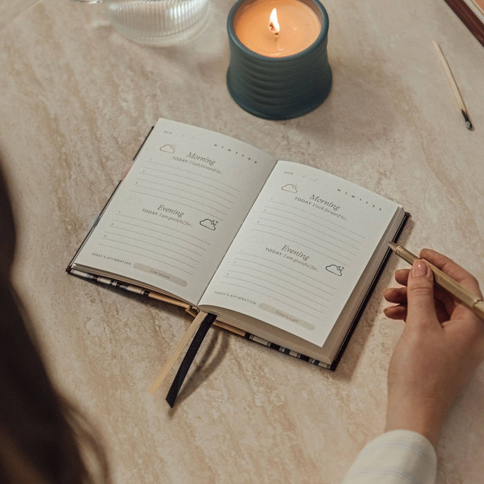 Papier Guided Gratitude Journal