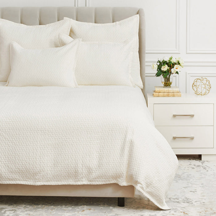A Pernille Ivory Euro Sham.