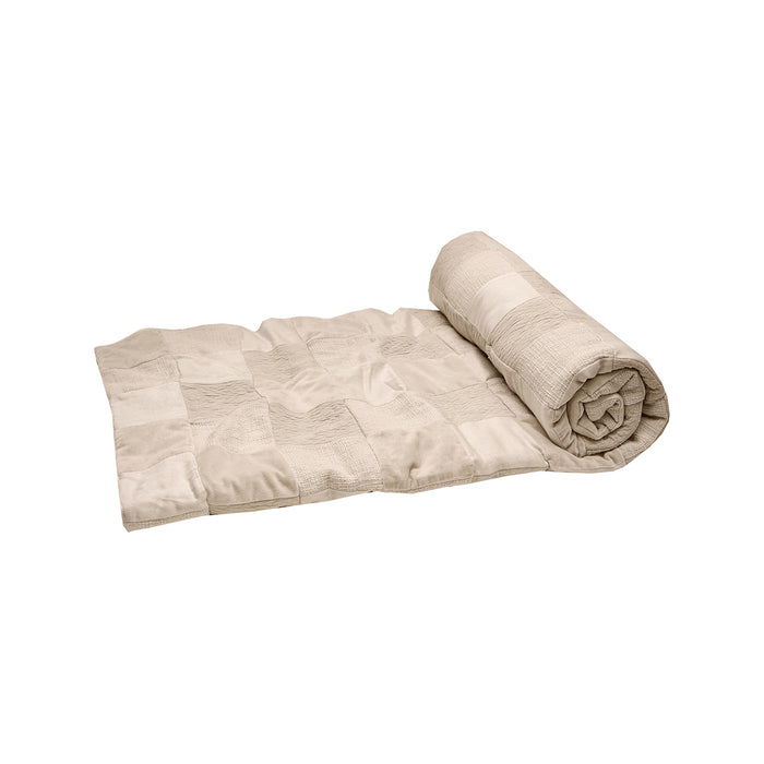 A Pia Throw.