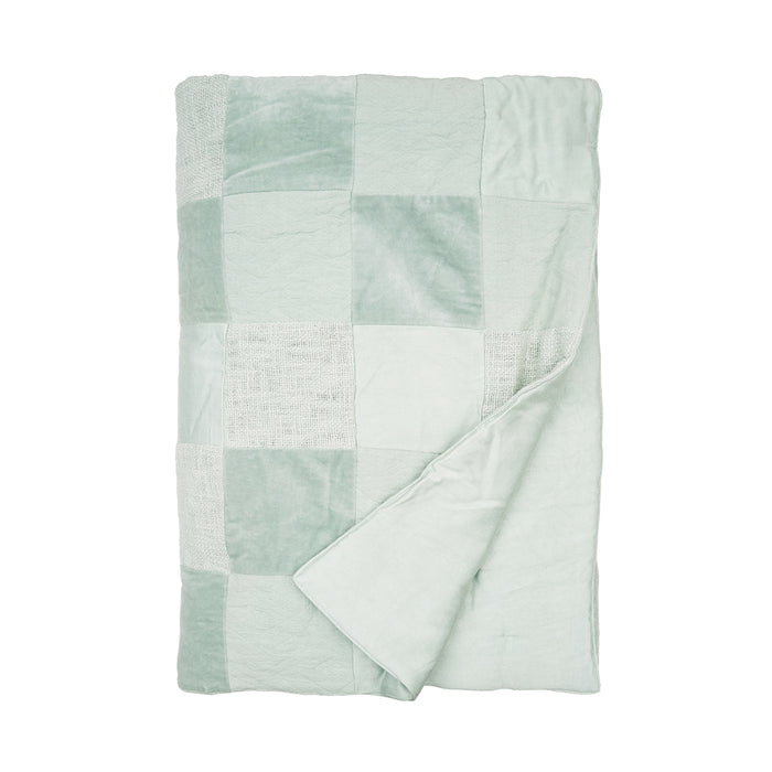 A Pia Throw.