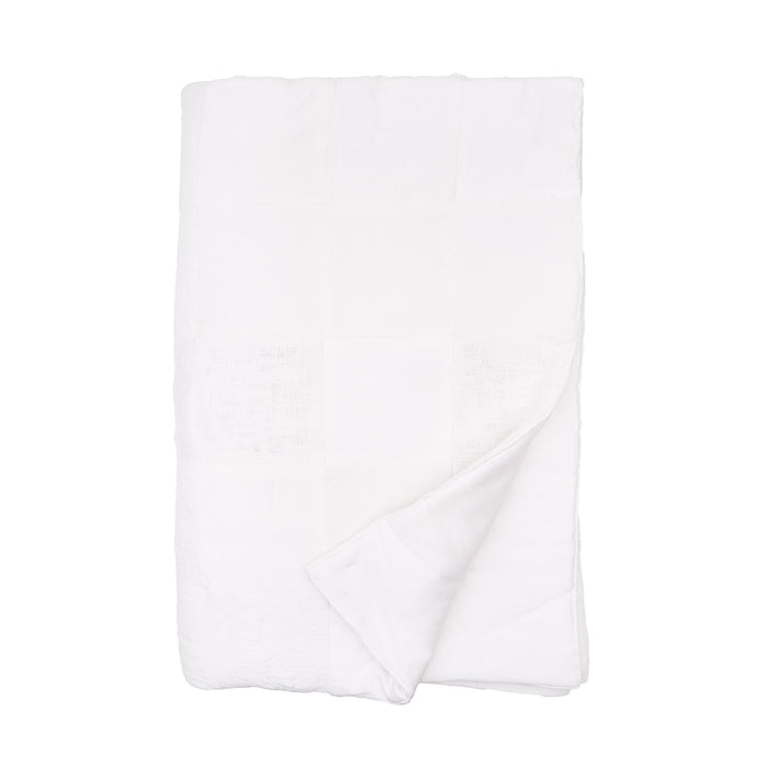 A Pia Throw.