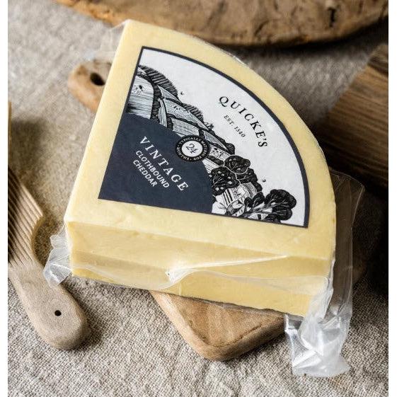Quicke's Vintage Clothbound Cheddar